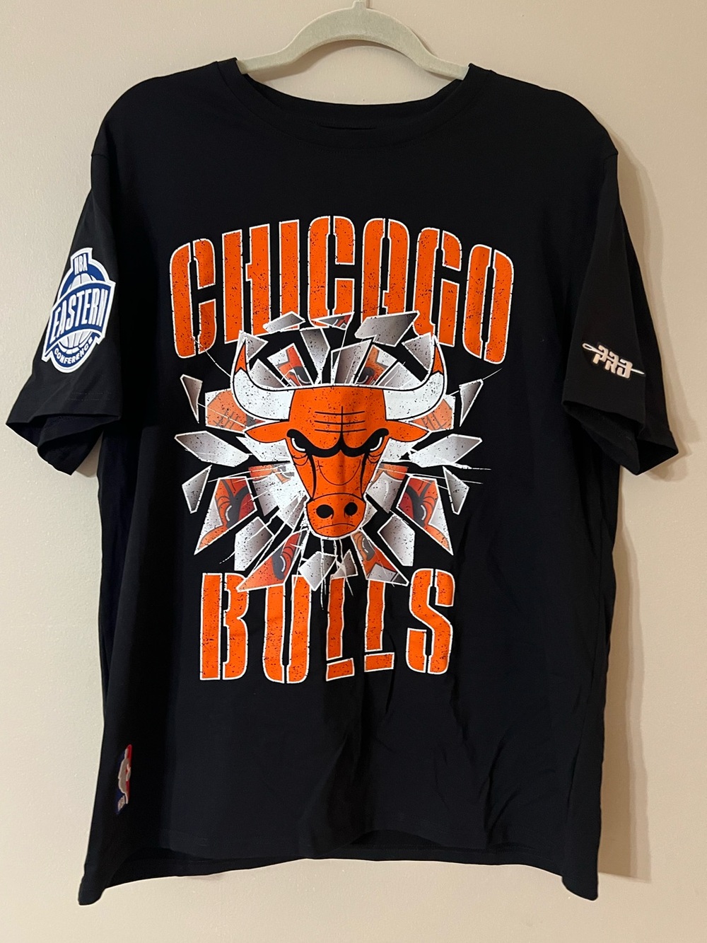 Pro Standard Chicago Bulls Shirt Mens Black Orange Shattered Glass NBA